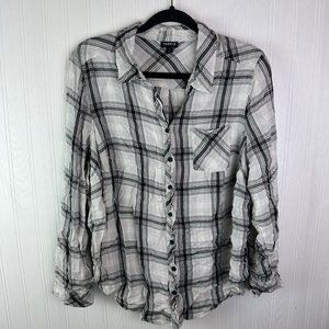 Torrid Button Down Blouse Black and white Plaid‎ size 1X